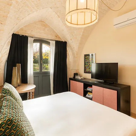 Hotel Masseria Santo Scalone 4*