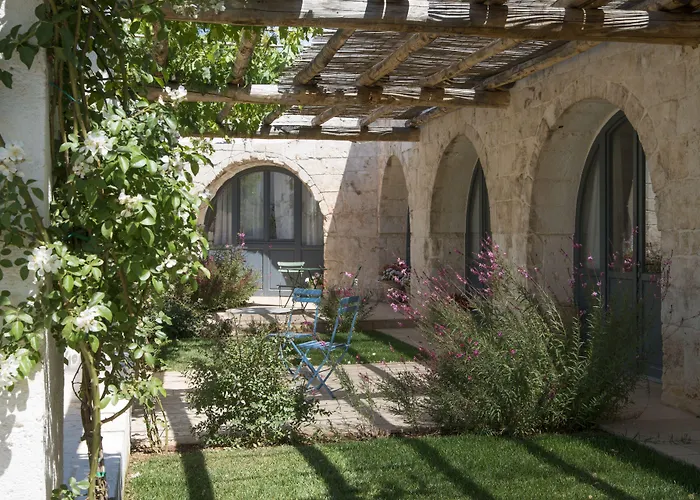 Masseria Santo Scalone 4* אוסטוני